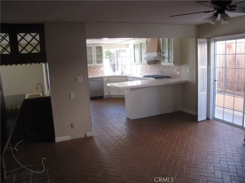 3009 Calle Frontera - Photo 3 of 14