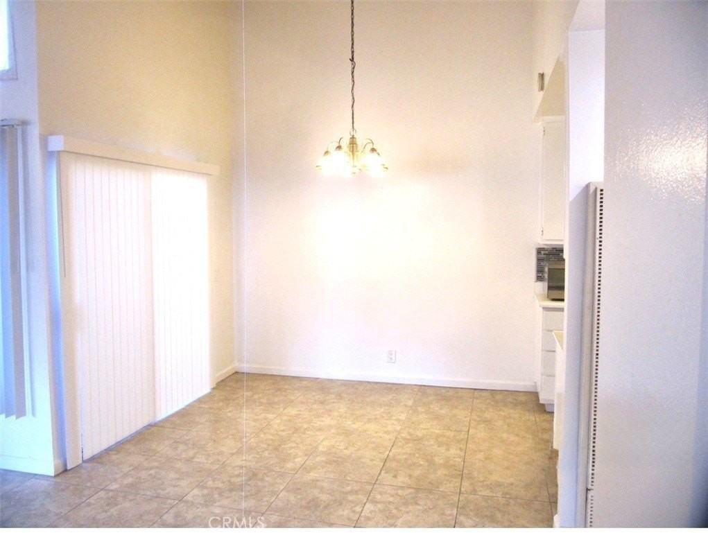 17564 Orange Dr - Photo 4 of 13