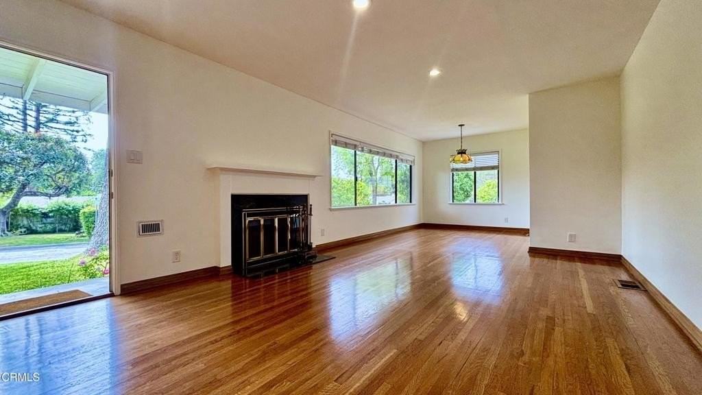 4585 Belita Ln - Photo 4 of 30