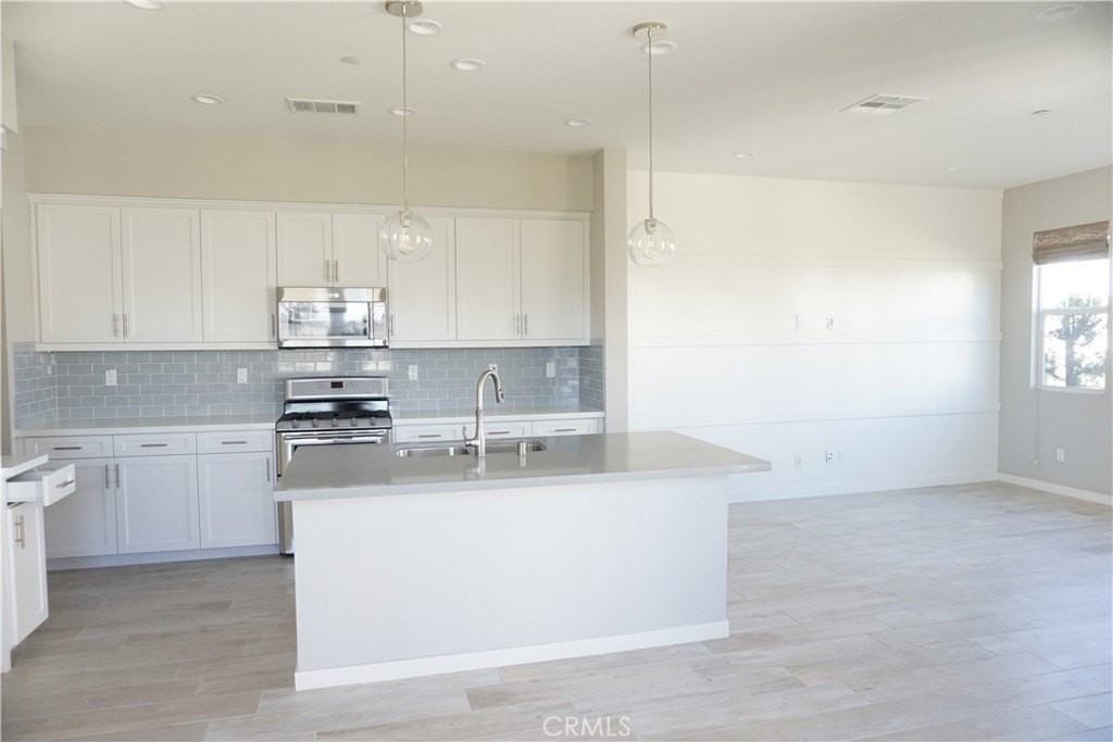 163 Patria - Photo 5 of 25