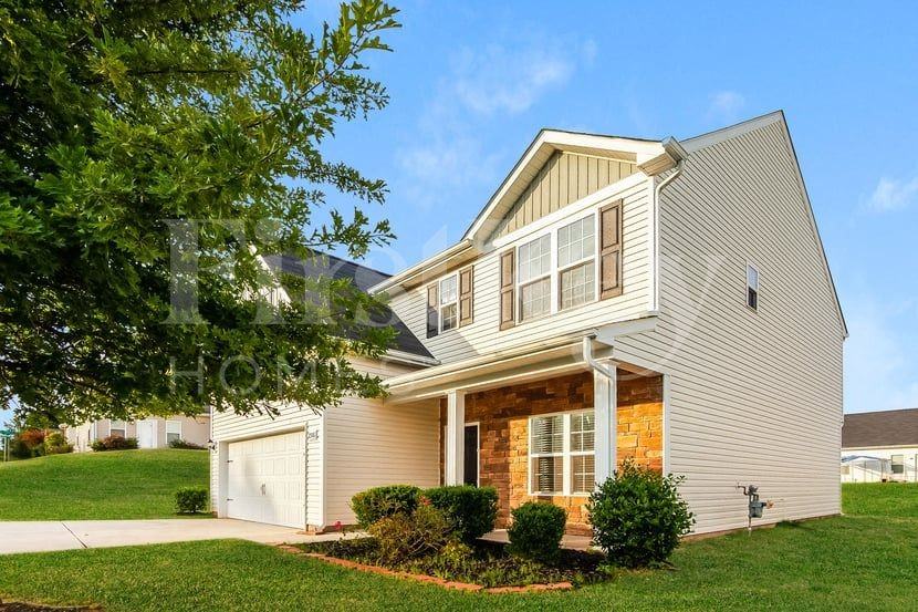 2516 Meadow Crossing Dr - Photo 2 of 18