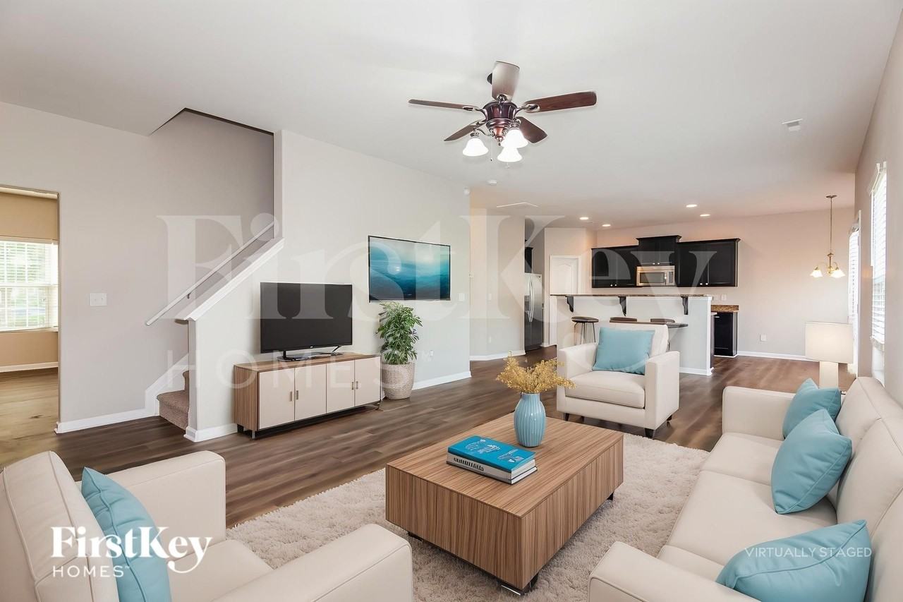 2516 Meadow Crossing Dr - Photo 5 of 18