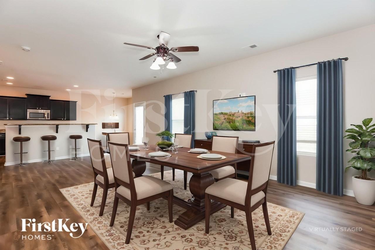 2516 Meadow Crossing Dr - Photo 7 of 18