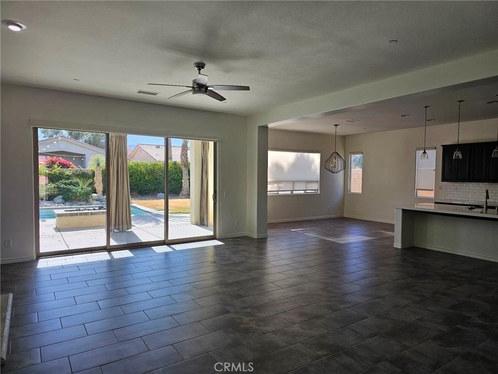 74185 Anastacia Ln - Photo 3 of 22