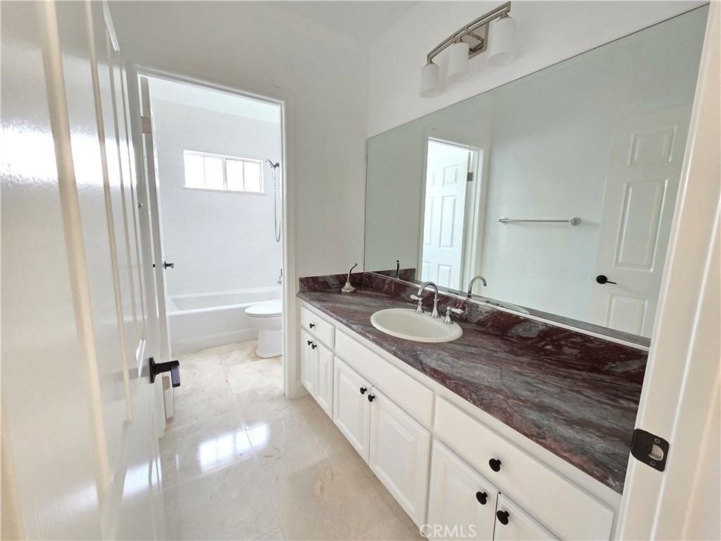 2520 Denton Ave - Photo 7 of 40