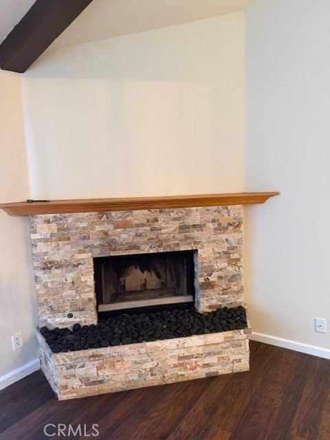 18435 Keswick St #13 - Photo 6 of 23