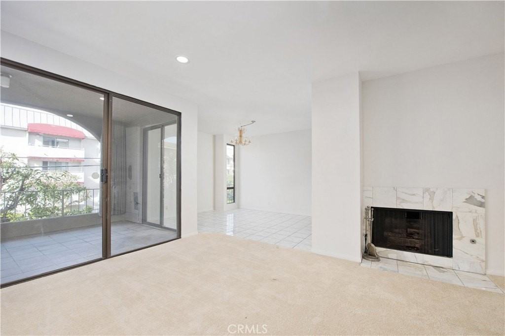 5340 Yarmouth Ave #205 - Photo 6 of 26