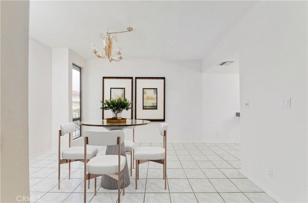 5340 Yarmouth Ave #205 - Photo 7 of 26