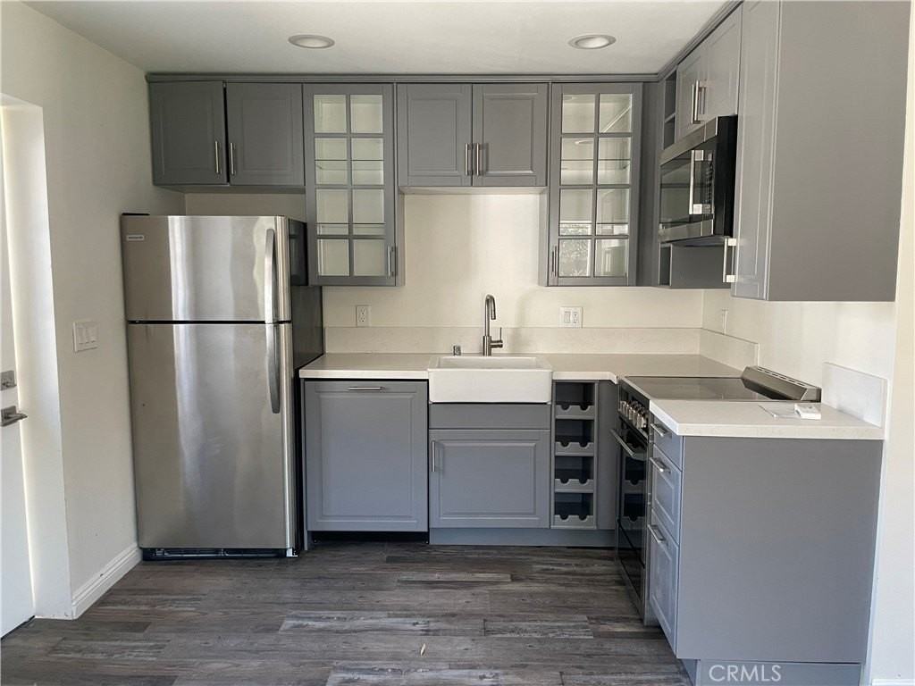 22018 Martinez St - Photo 3 of 14