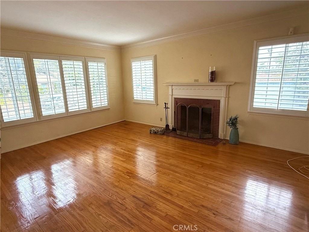 5541 Harcross Dr - Photo 5 of 32