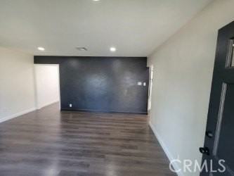 311 W Green St - Photo 3 of 10