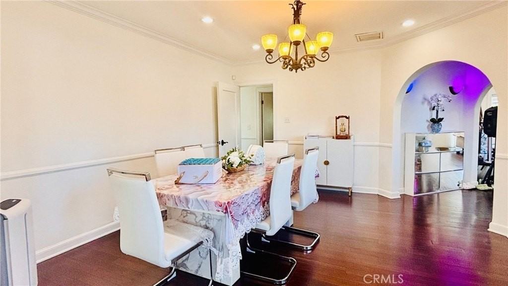 207 S El Molino St - Photo 7 of 26