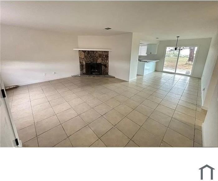 8848 Oleander Ave - Photo 2 of 7