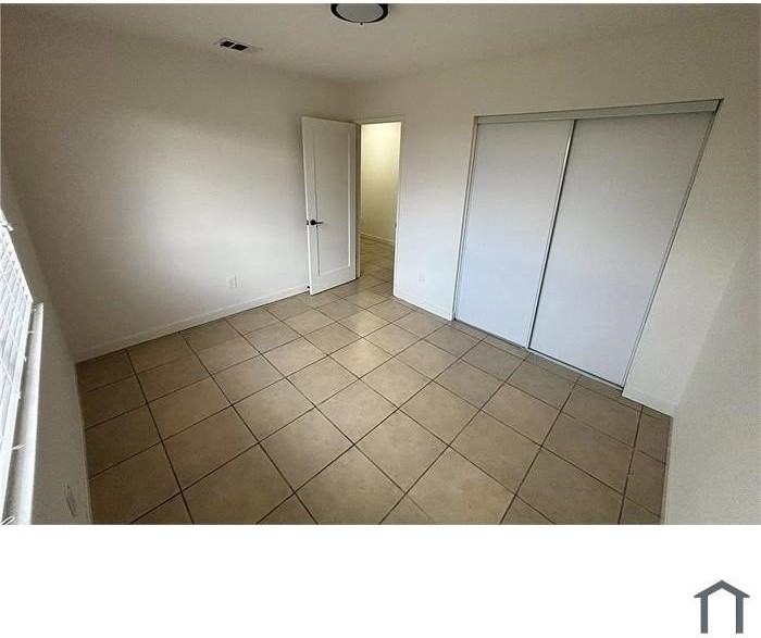 8848 Oleander Ave - Photo 4 of 7