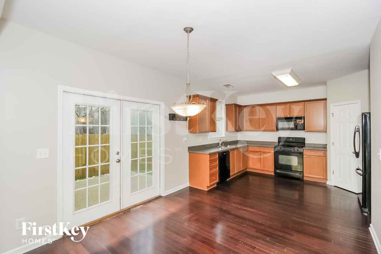 6003 Escher Ln Se - Photo 6 of 15