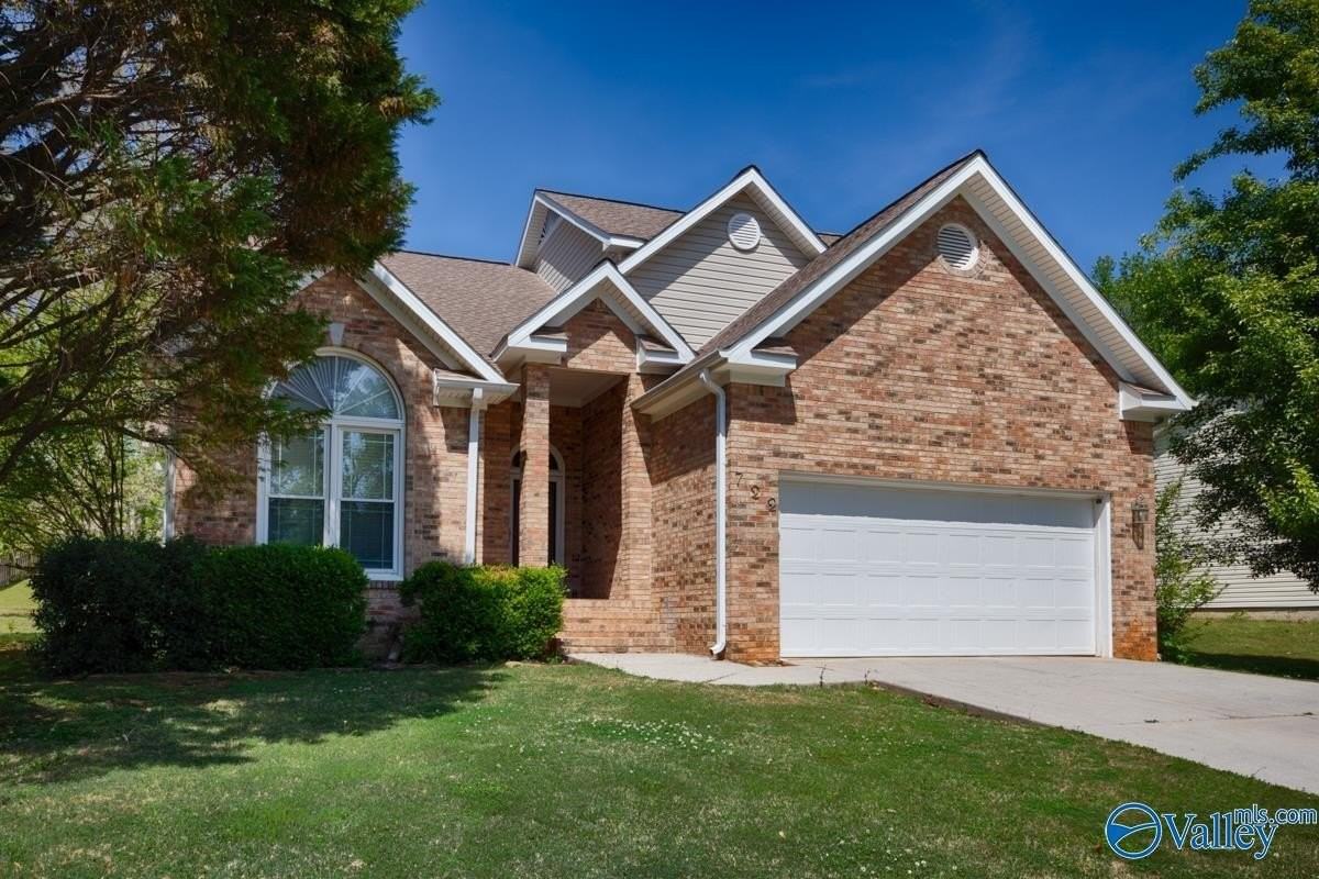 722 Highland Dr - Photo 3 of 38