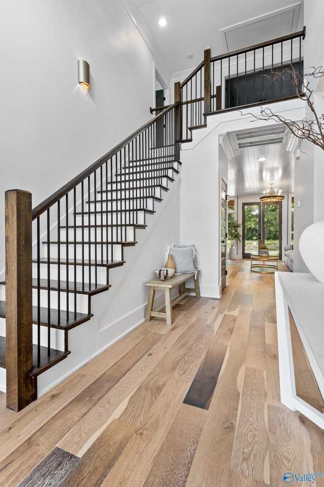 145 Mercury Ln - Photo 5 of 46