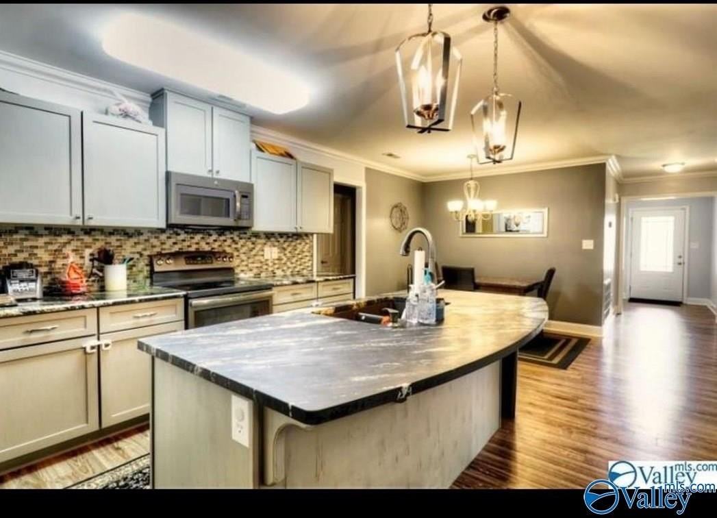 246 Healey Dr - Photo 5 of 18