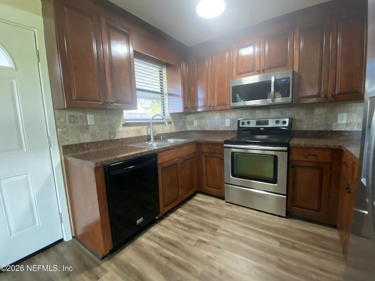 104 Saint Elmo Rd - Photo 6 of 24