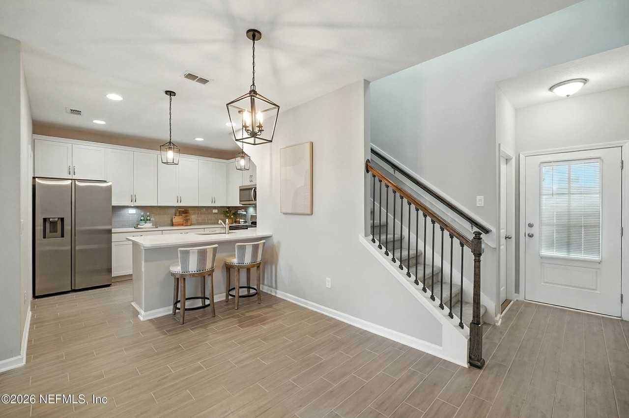 698 Cherry Elm Dr - Photo 7 of 32