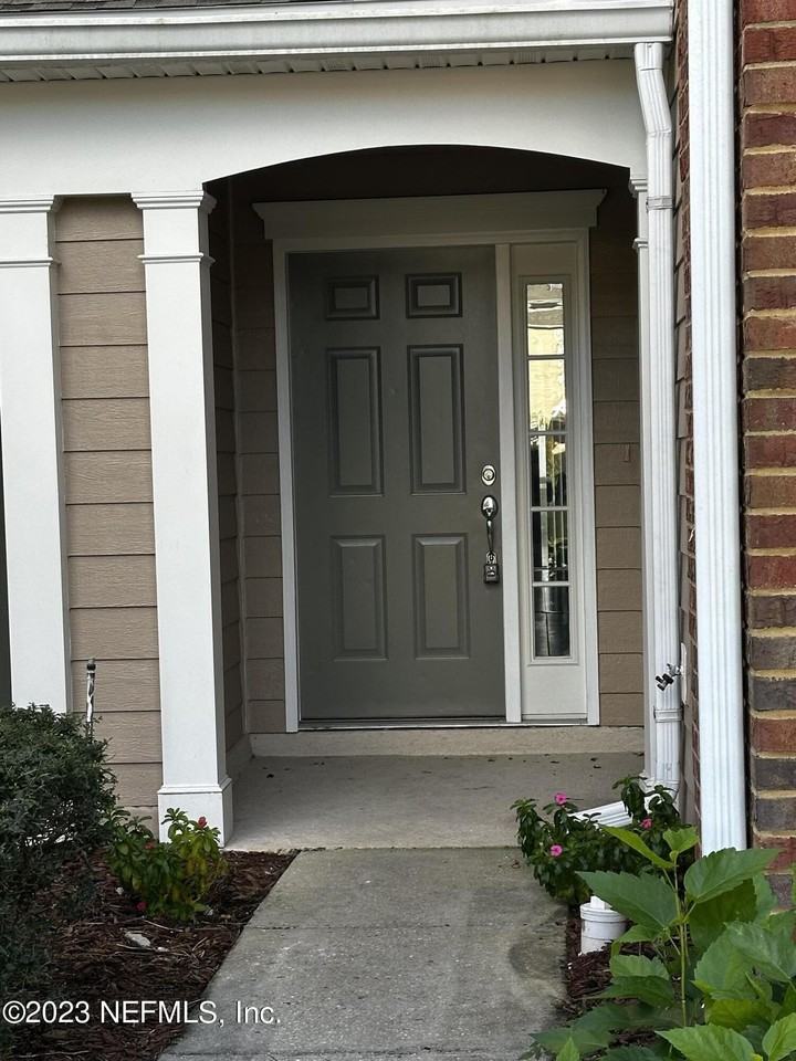 4221 Marblewood Ln - Photo 3 of 47