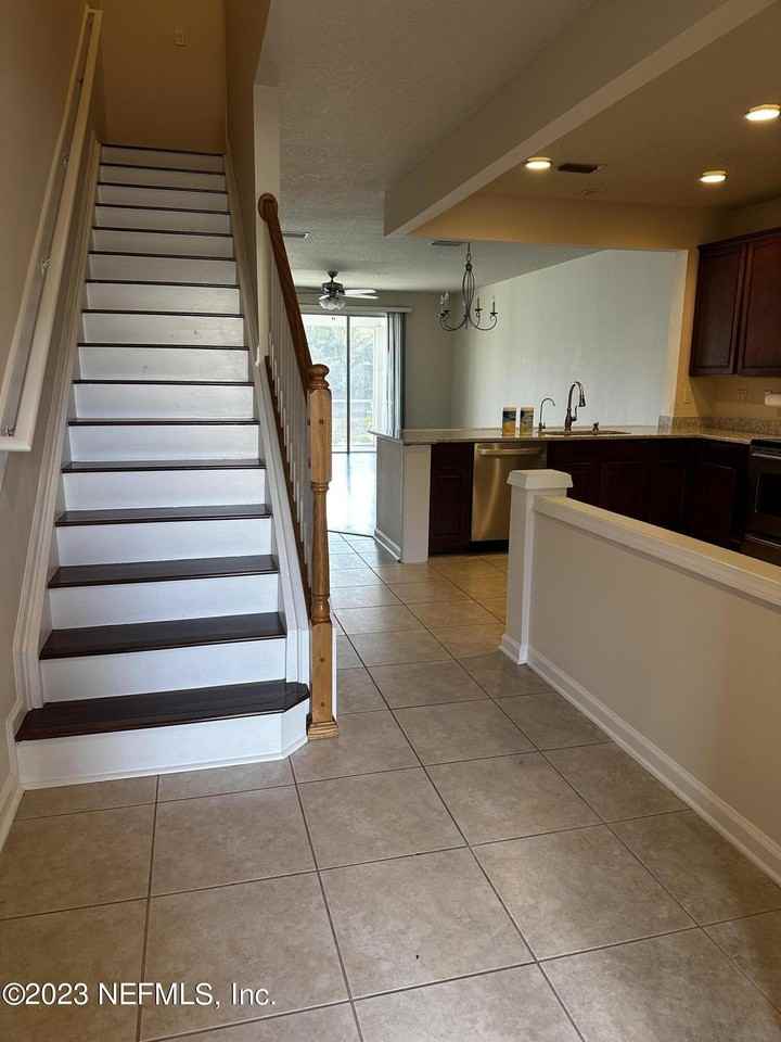 4221 Marblewood Ln - Photo 4 of 47