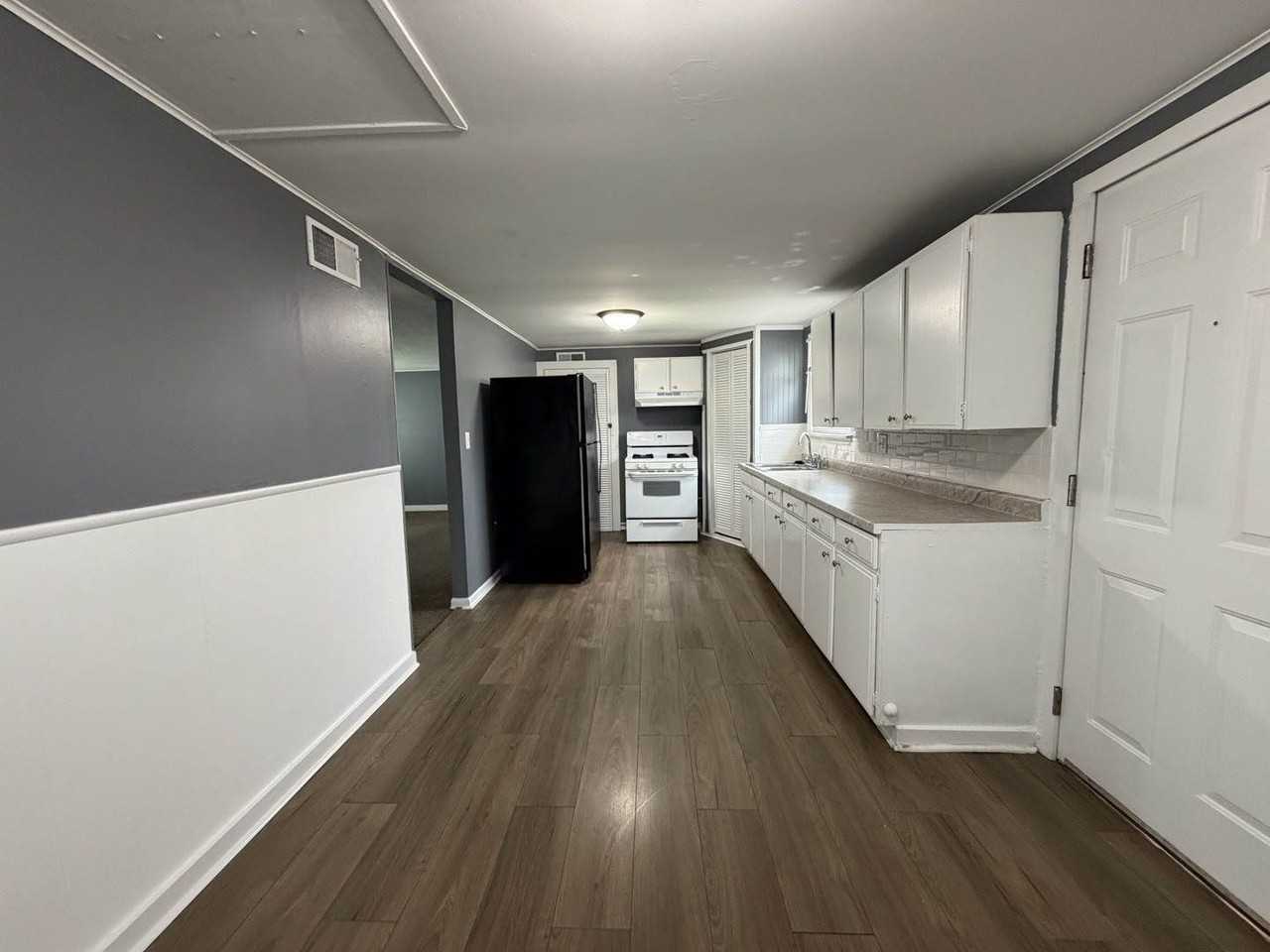 535 15th Ave - Photo 7 of 19