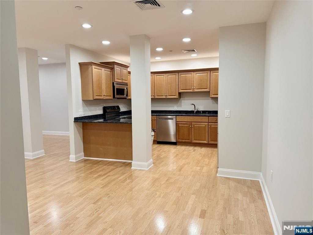 3104 Rio Vista Dr - Photo 4 of 32