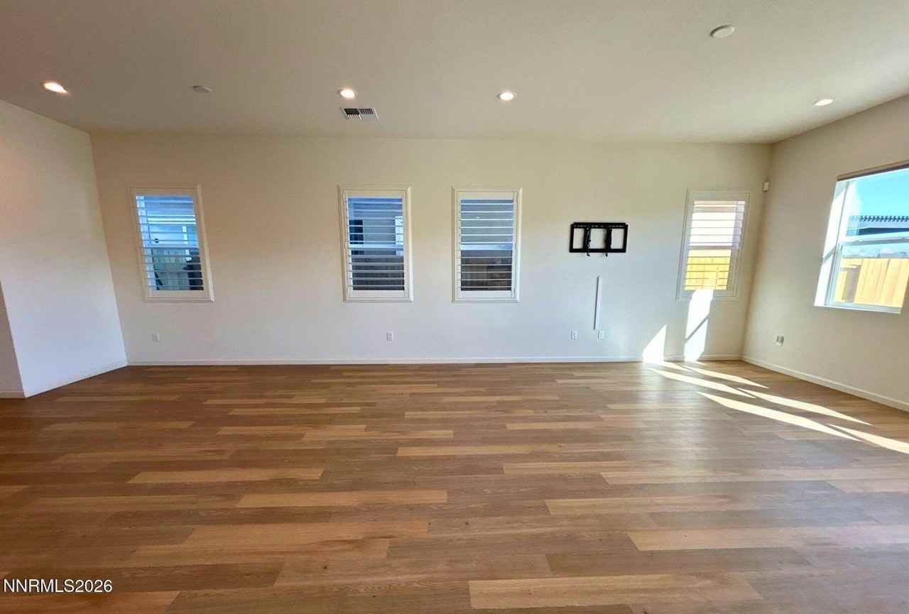 7840 Hoback Dr - Photo 5 of 24