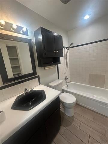 4909 S Utica Ave #D - Photo 7 of 7