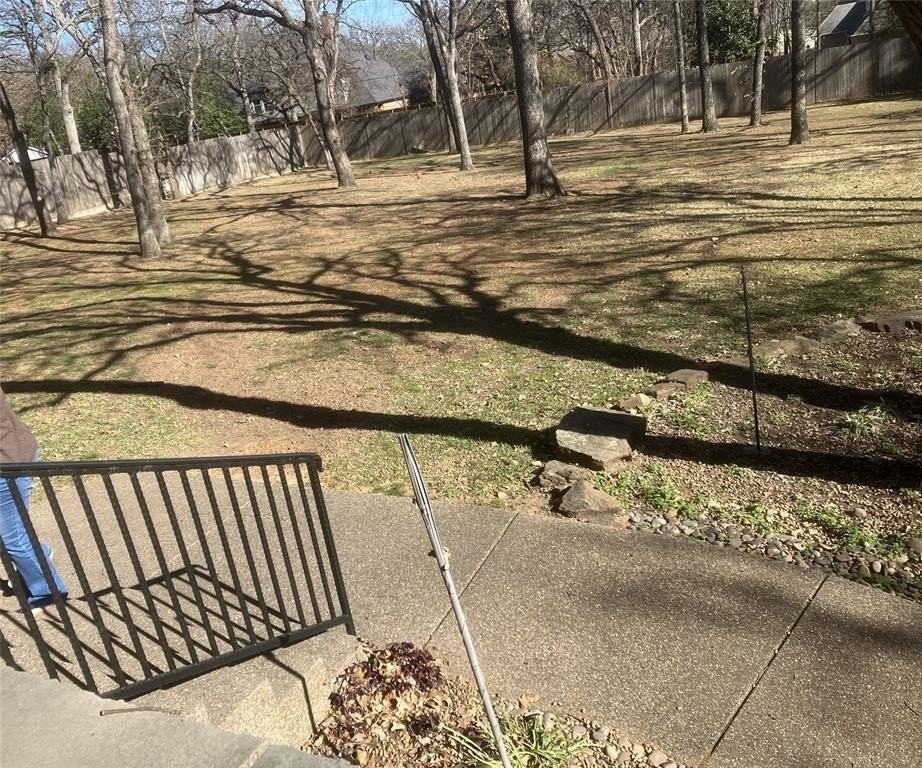 525 Bent Wood Ln - Photo 2 of 24