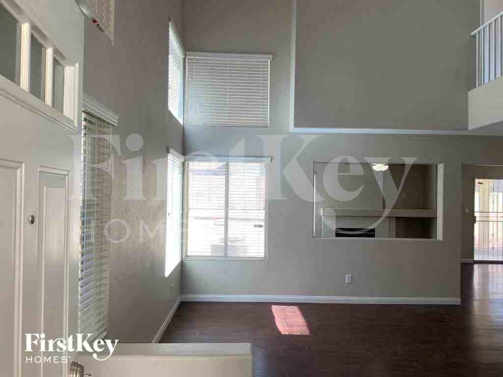 6067 Hidden Rock Dr - Photo 2 of 13