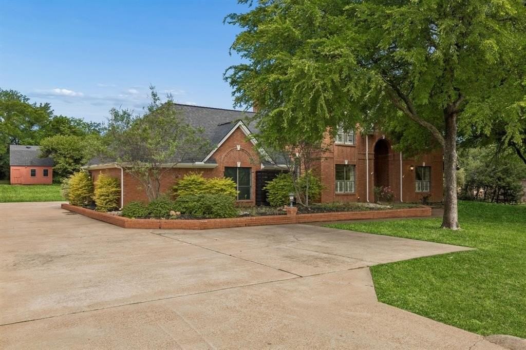 7704 Emerson Ln - Photo 2 of 40