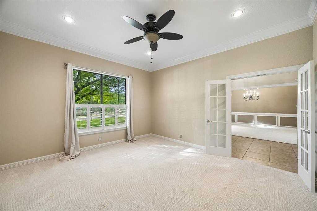 7704 Emerson Ln - Photo 7 of 40