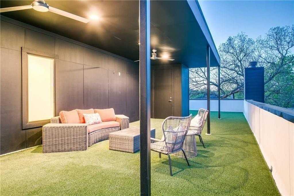 5427 Melrose Ave - Photo 3 of 36