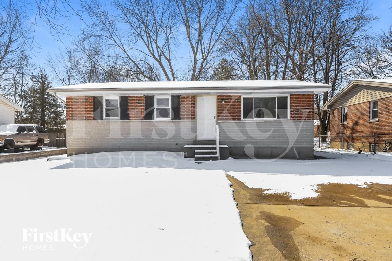 2485 Jenkee Dr - Photo 2 of 16