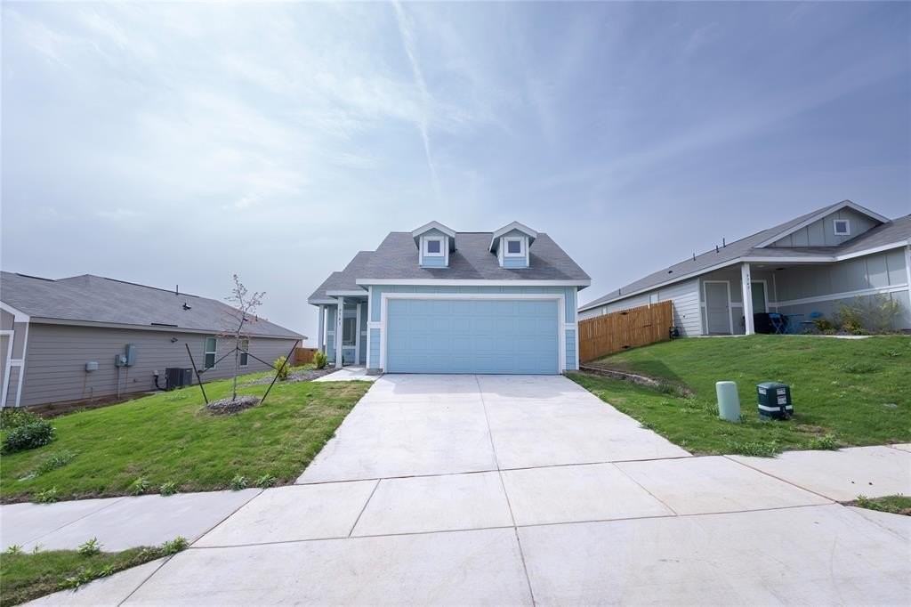 9741 Platteview Rd - Photo 3 of 33