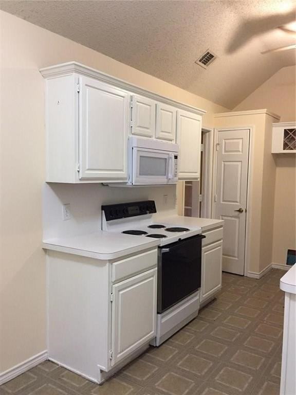 2127 Dover Dr - Photo 4 of 11