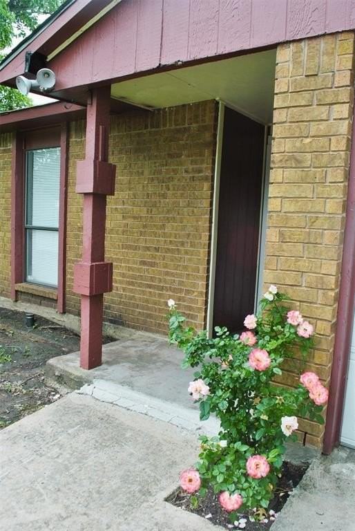 5528 Adams Dr - Photo 2 of 14