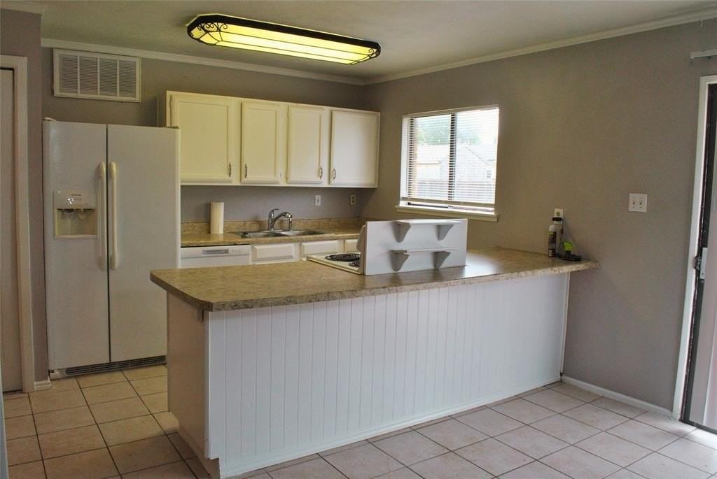 5528 Adams Dr - Photo 3 of 14