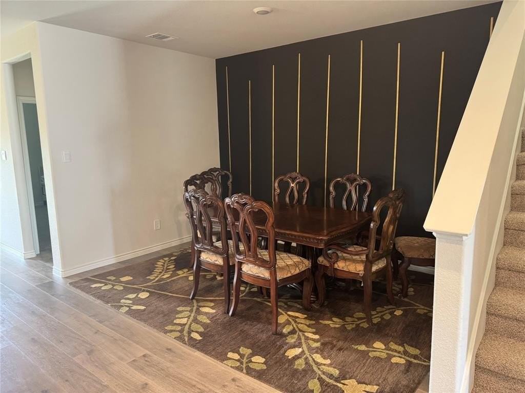 10101 Sunnyview Ln - Photo 3 of 6