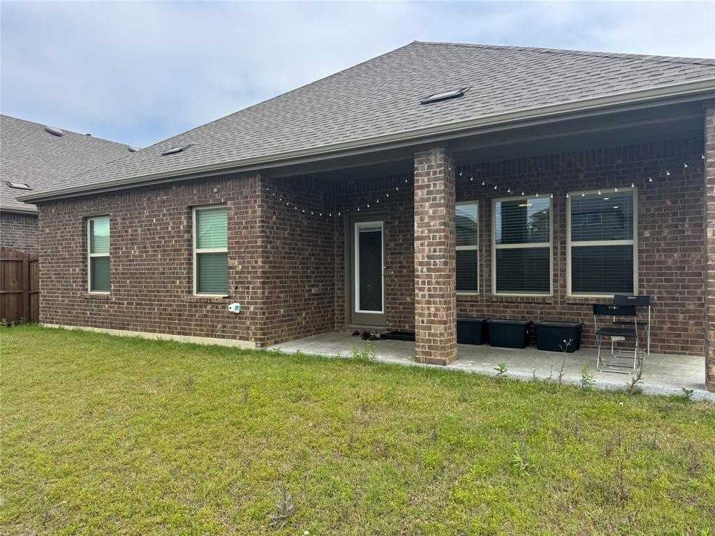 10101 Sunnyview Ln - Photo 5 of 6