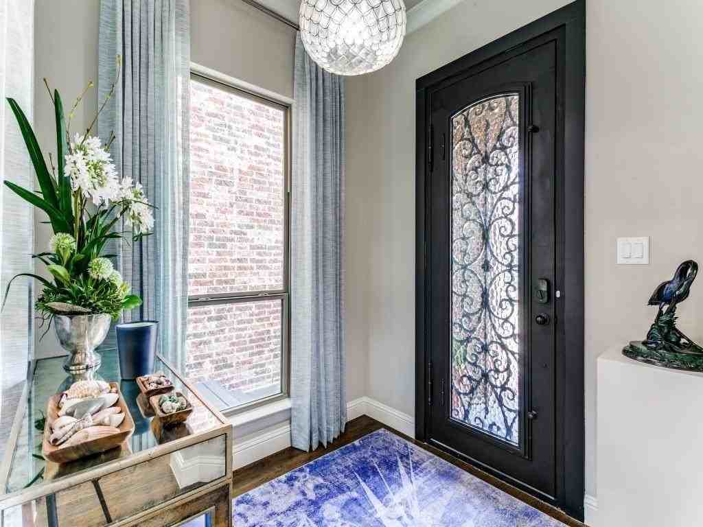 4864 Isleworth Dr - Photo 2 of 29