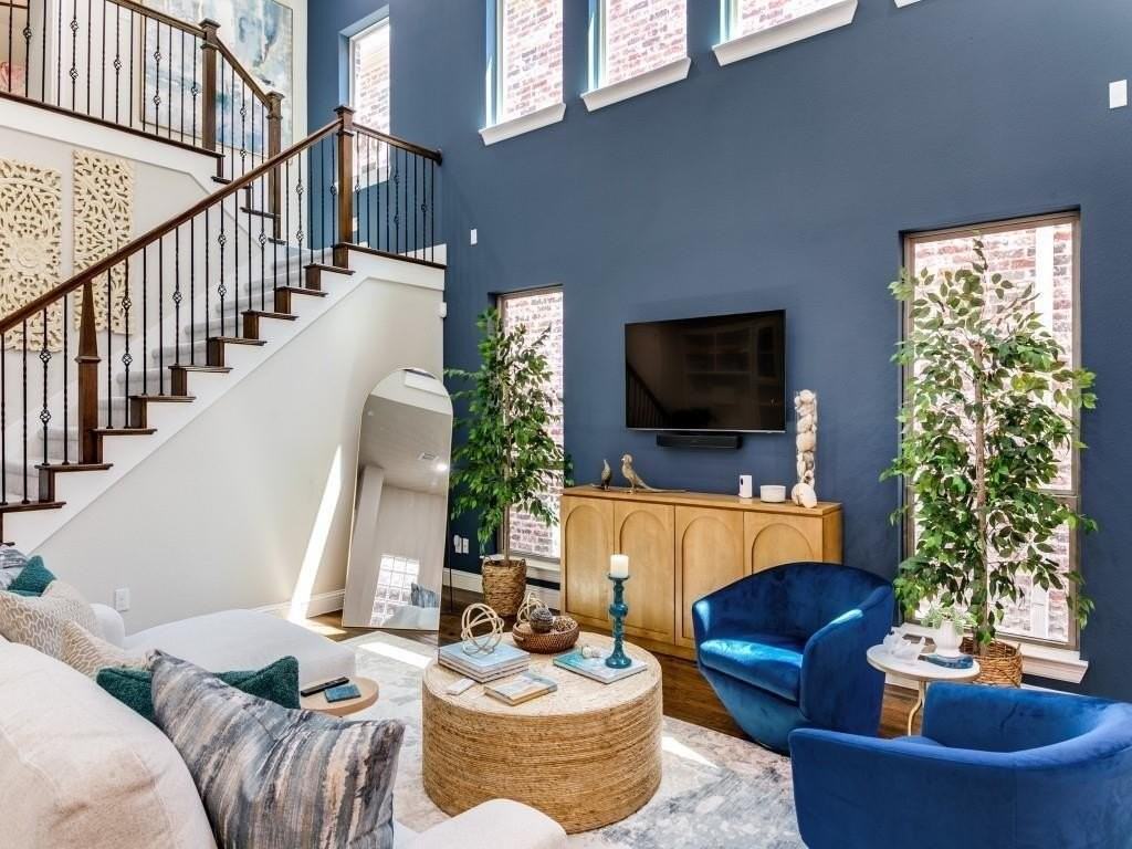 4864 Isleworth Dr - Photo 4 of 29