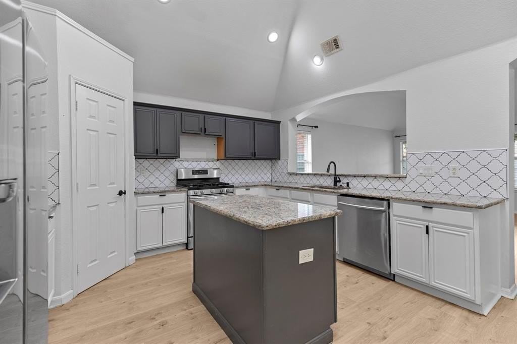 7309 Eton Dr - Photo 5 of 27