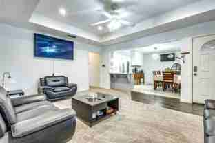 414 E Hazelwood St - Photo 1 of 1