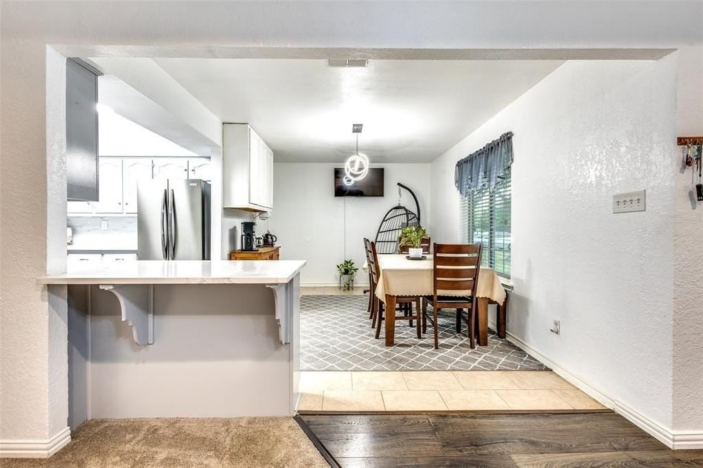 414 E Hazelwood St - Photo 7 of 13