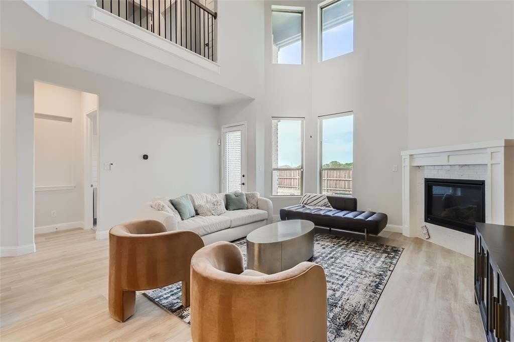 440 Desert Willow Dr - Photo 6 of 36