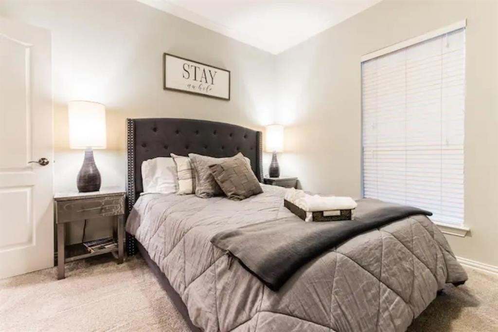 3251 San Jacinto St - Photo 4 of 13