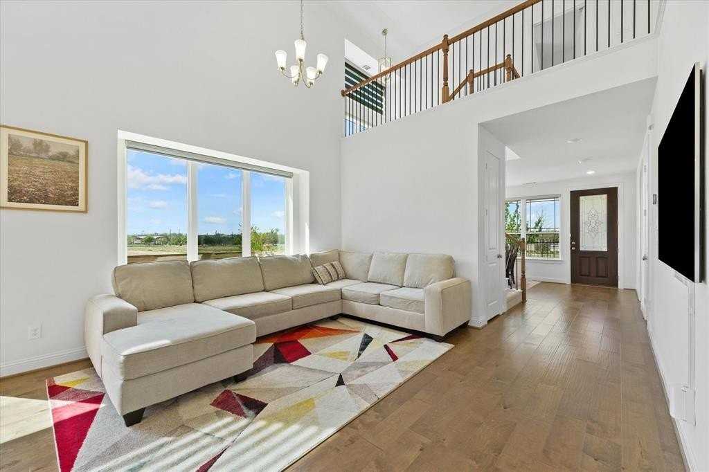 1549 Pirene Aly - Photo 6 of 34